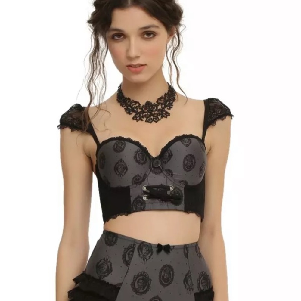 Hot Topic Blackheart Pride Prejudice and Zombies Corset Bra XL